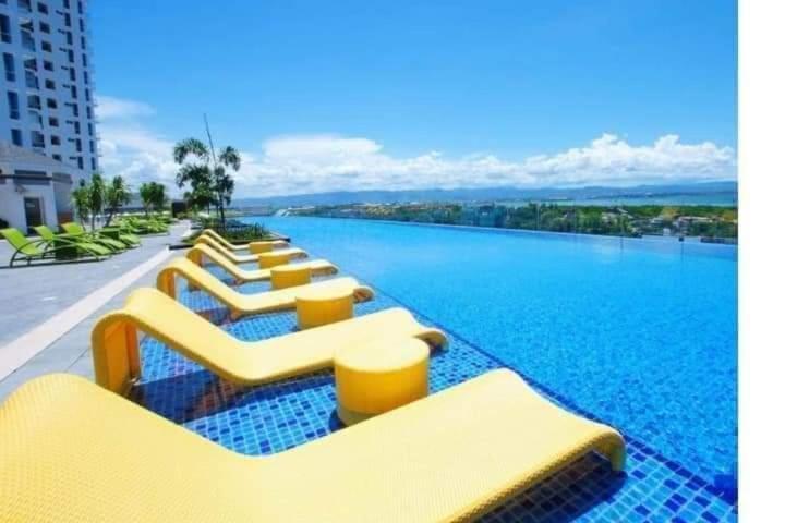 The Mactan Town Hotel Lapu-Lapu City Exterior photo